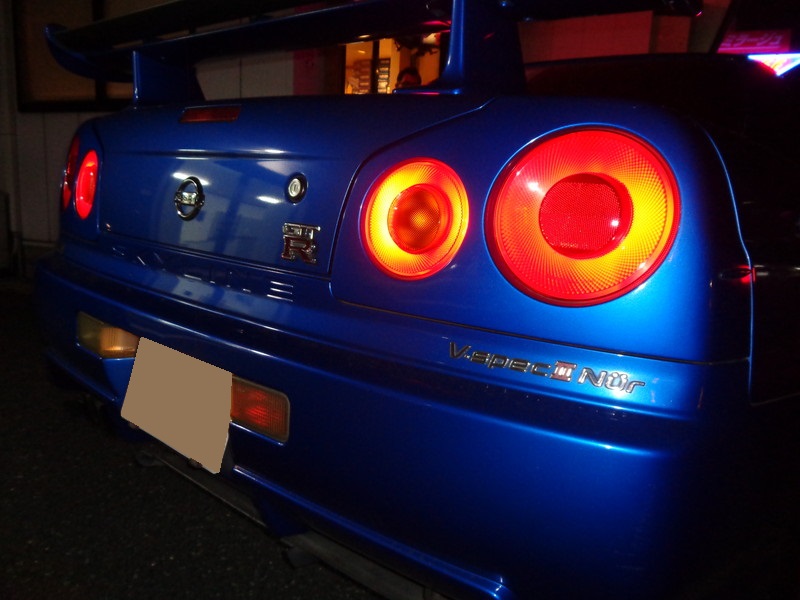 NISSAN　スカイライン GT-R BNR34