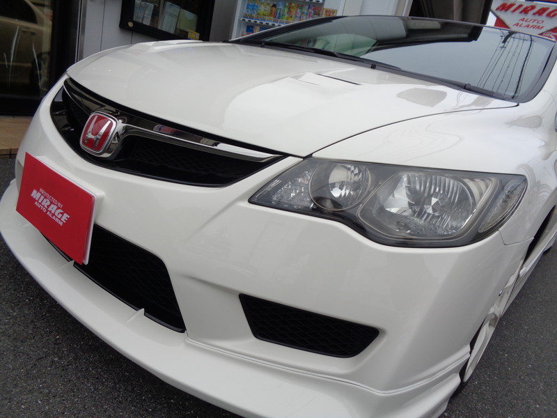 シビック Type R初の４ドアセダン。