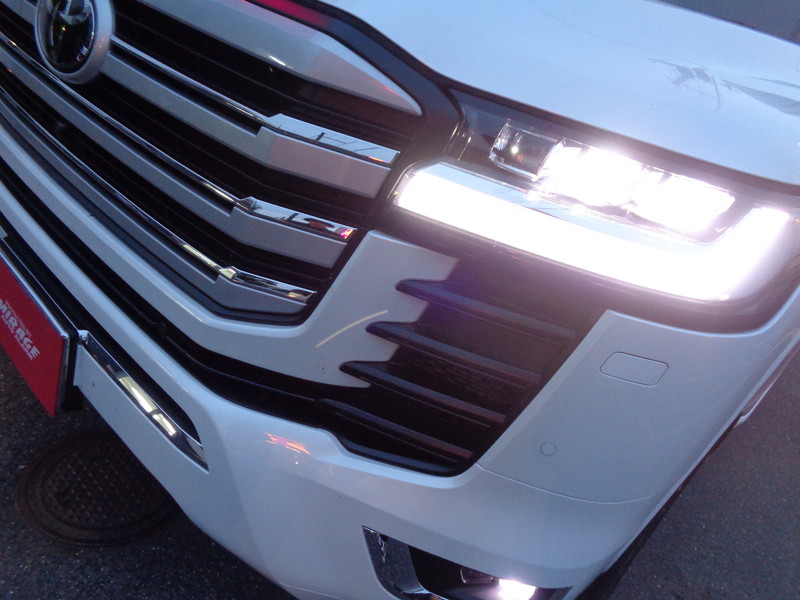 納車5年!?大人気のランクル300。