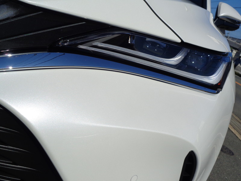 ラグジュアリーSUV。ハリアー。