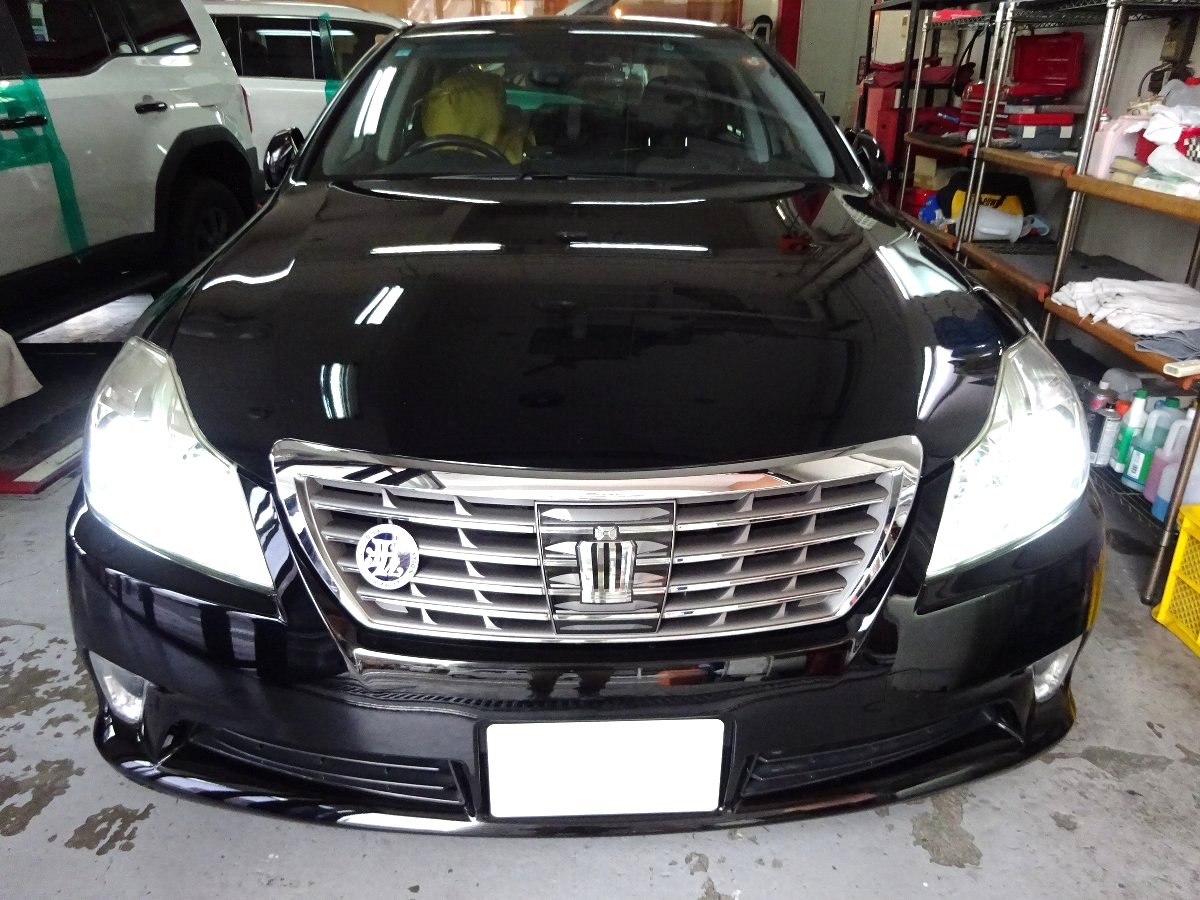 20系トヨタ・クラウンHV