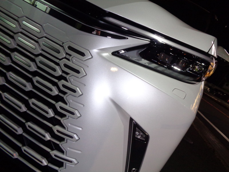 👑最上級ミニバン LM500h👑